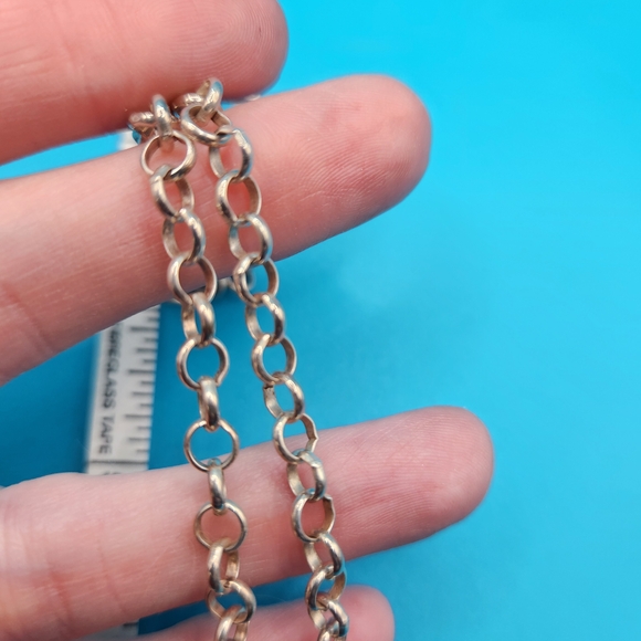 Turquoise Oval Pendant Necklace with Handmade 16 In Chain - Picture 6 of 7